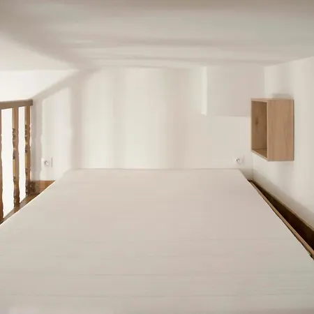 Apartment Newly Renovated Studio Near Austerlitz Station